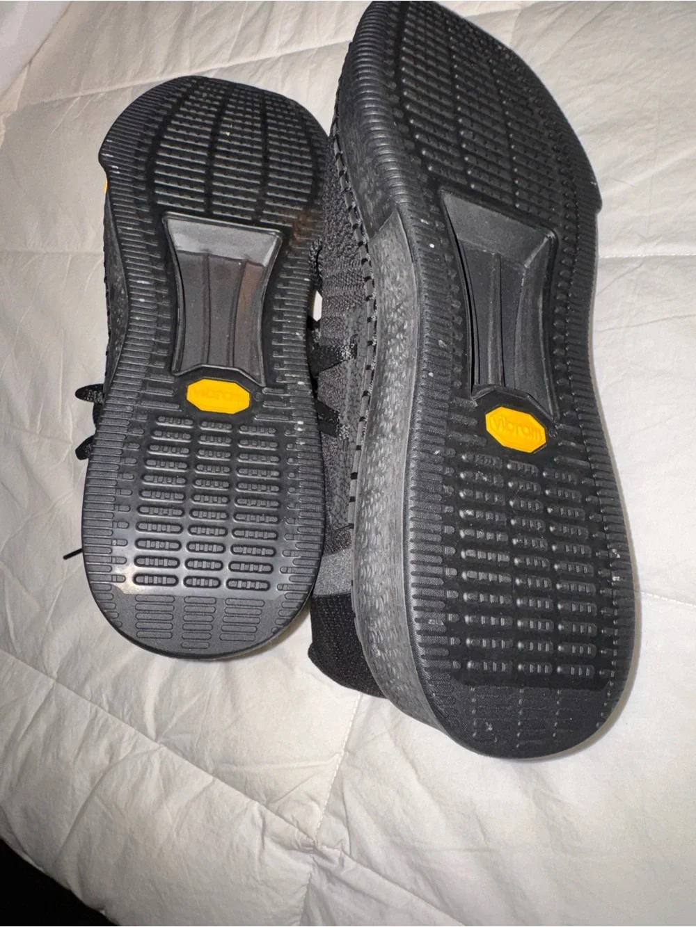 Vibram Men's All-Black Knit Athletic Sneakers